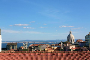 Sunny 3BDR Apartment in Graça by LovelyStay